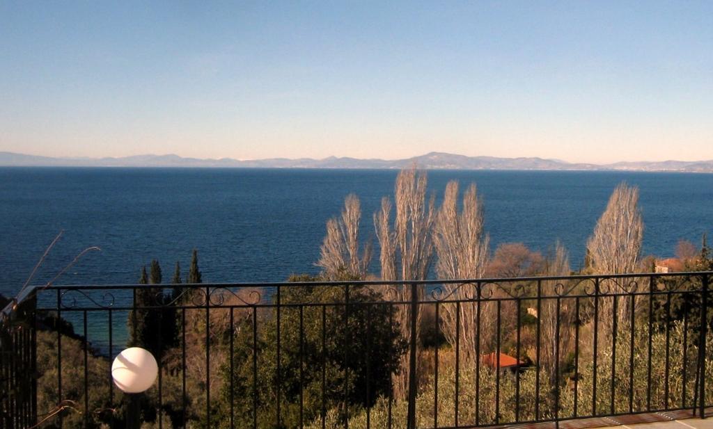 Tsorni Hill Cottage Лефокастро Екстер'єр фото