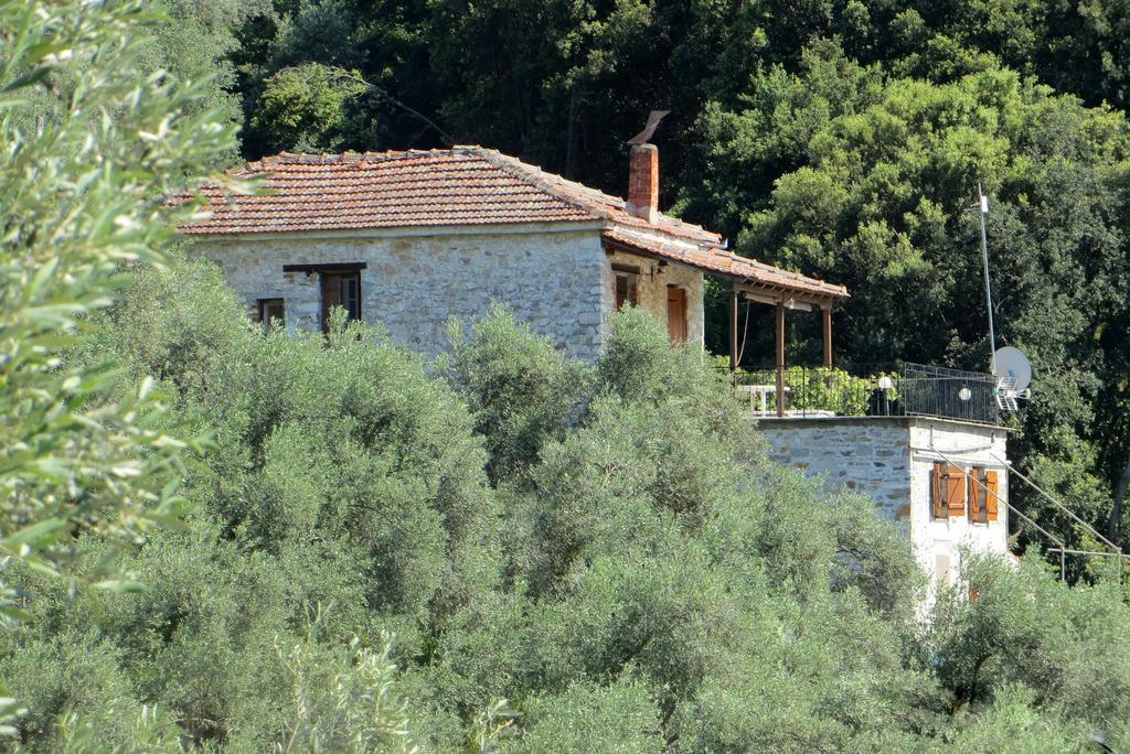 Tsorni Hill Cottage Лефокастро Екстер'єр фото