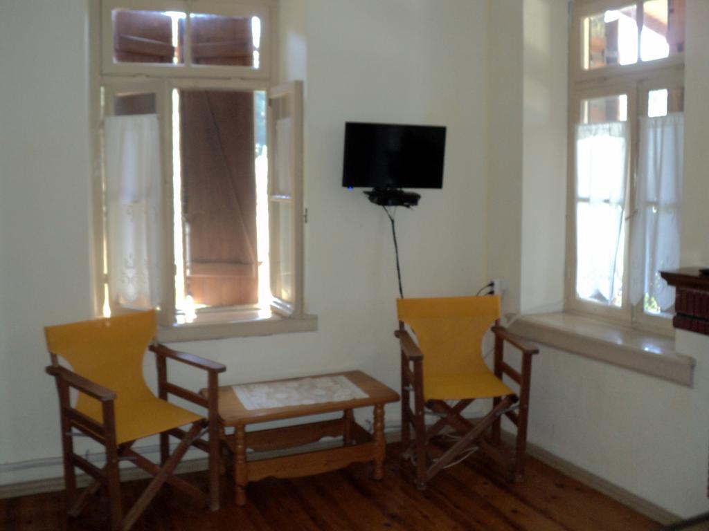 Tsorni Hill Cottage Лефокастро Екстер'єр фото