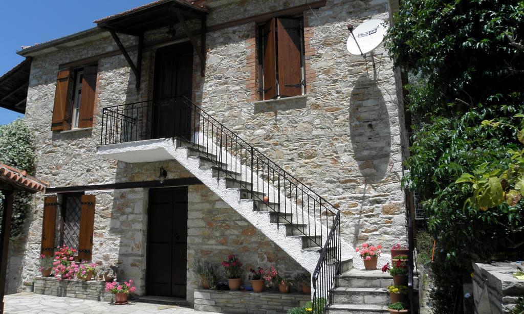 Tsorni Hill Cottage Лефокастро Екстер'єр фото