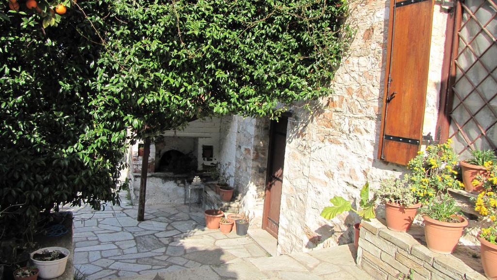 Tsorni Hill Cottage Лефокастро Екстер'єр фото